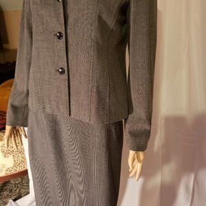 Rafaella Women's Suit Gray 2-pc Skirt Set Size 8P